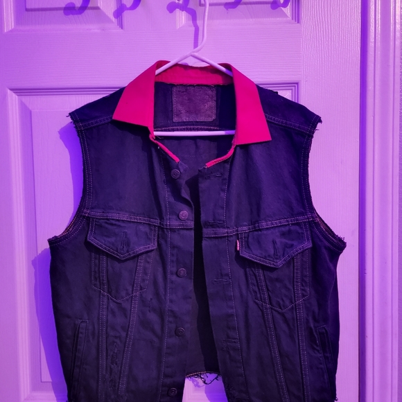 Black and red denim vest with silent hill backpatch - Picture 2 of 5